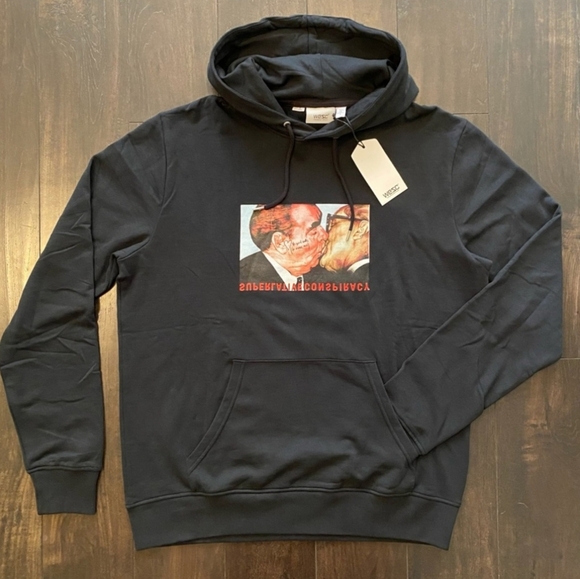 NWT Unisex WESC Premium "Mike Kiss" Hoodie - Picture 5 of 6